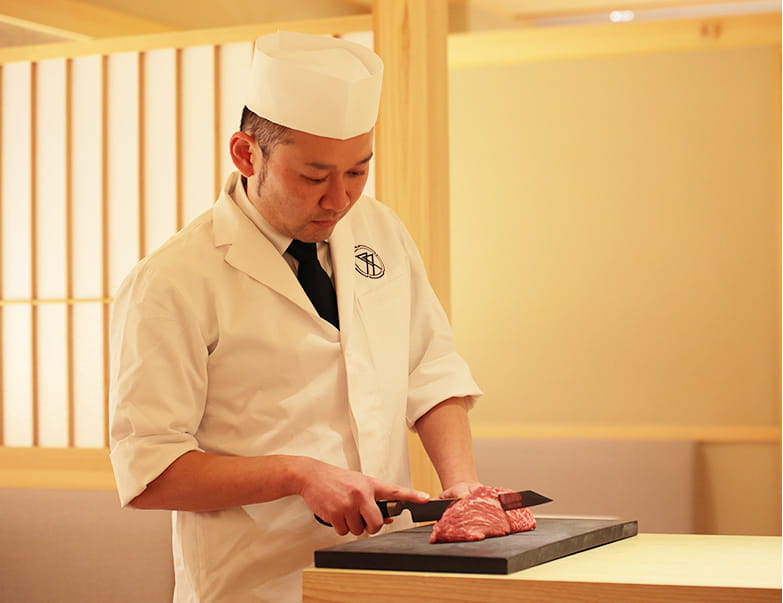 Learn True Kyoto Kaiseki Cooking Techniques with a Head Chef