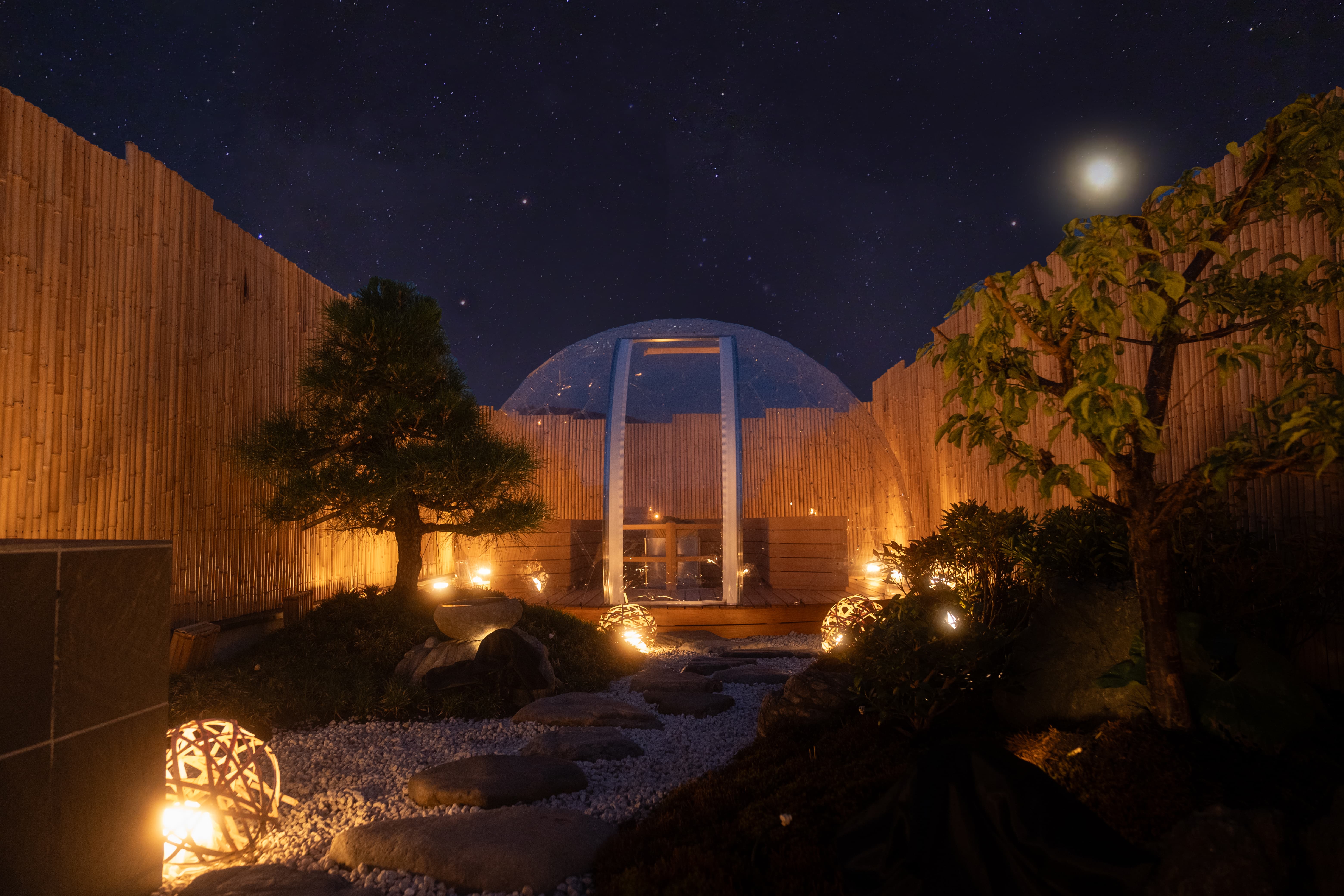 Moonlight Sky Sauna overlooking the 2000-year-old ancient capital